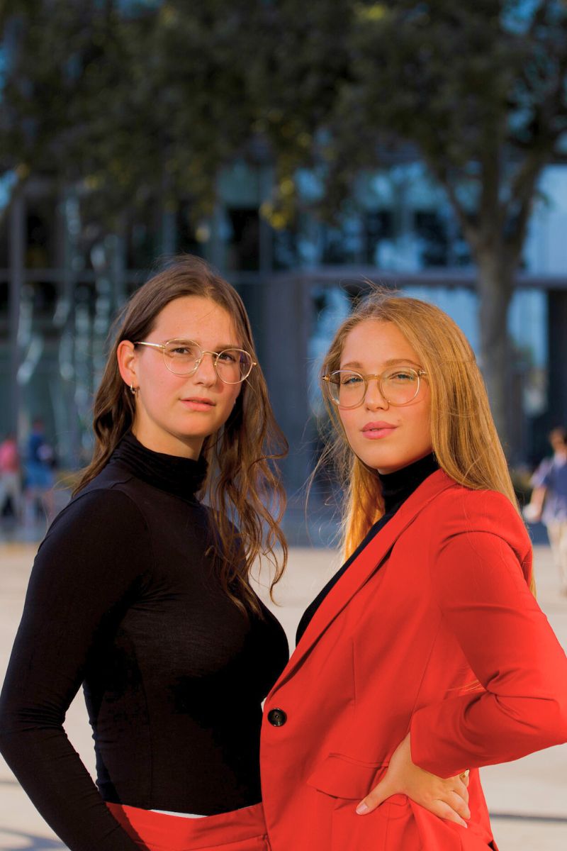 Freunde & Gründerinnen: Nelly Becher & Maria Naomi Klag (v.l.)