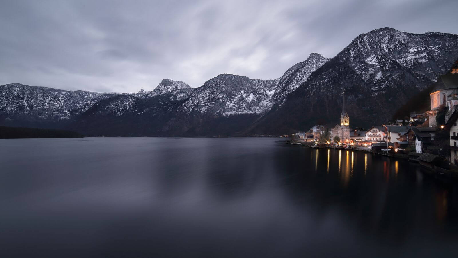 Hallstatt, Salzkammergut, Österreich, im Morgenlicht