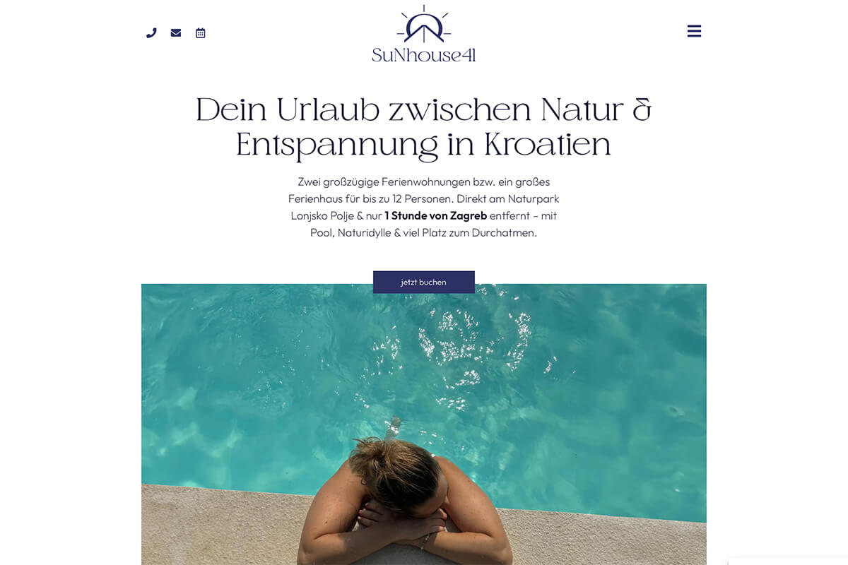 Hero-Sektion von SuNhouse41 mit Poolaufnahme und Urlauberin am Wasser